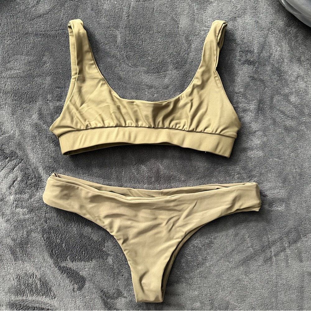 Light olive green bathing suit, worn once extra small